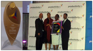 Catherine Dlamini (Work Place Challenge co-ordinator) accepting the award